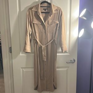 Banana republic beige maxi shirt dress